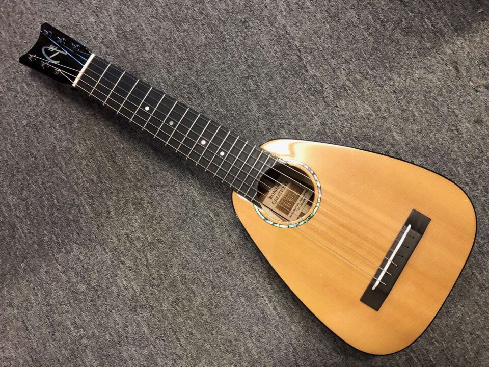 hora s1250 travel guitar